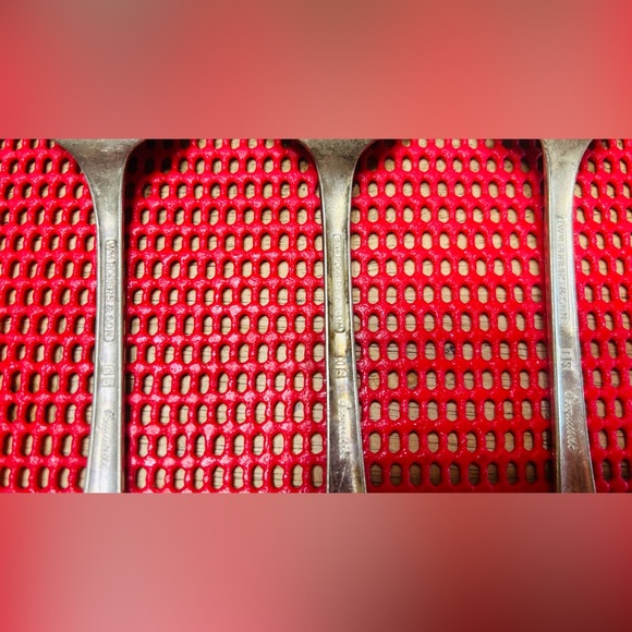 Vintage WM Rogers & son Exquisite silver plated serving spoons, set of 5. - Picture 5 of 7